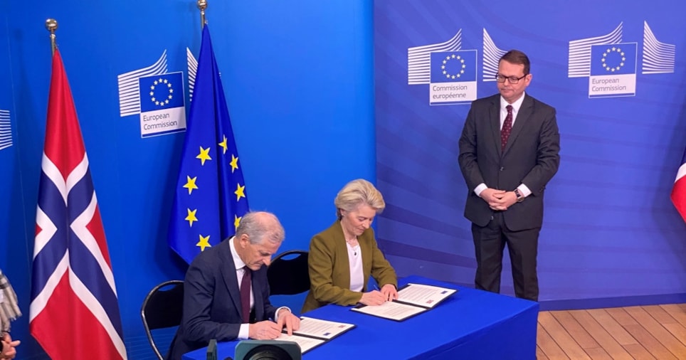 EU-kommisjonens president Ursula Von Der Leyen og statsminister Jonas Gahr Støre avtalen om en grønn allianse mellom Norge og EU